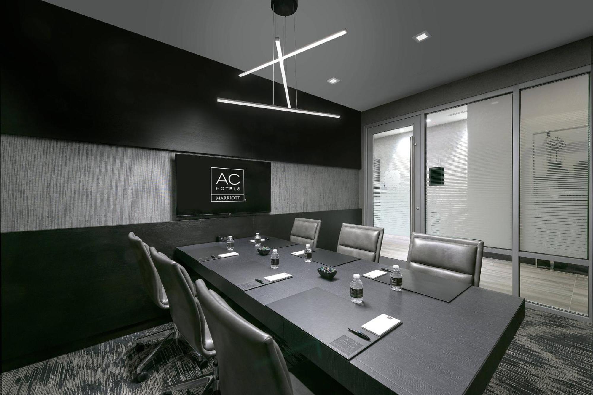 Ac Hotel By Marriott Boston North Medford Exterior foto